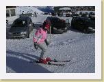 DSCN3085 * Соня надевает лыжи * 2048 x 1536 * (999KB)